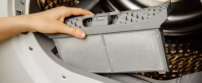Signs Of A Clogged Dryer Lint Trap in Bay City, Michigan